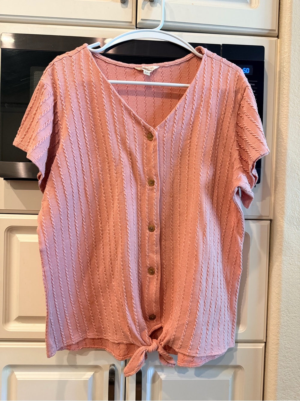 Textured Pink Button-Front Tie-Hem Blouse